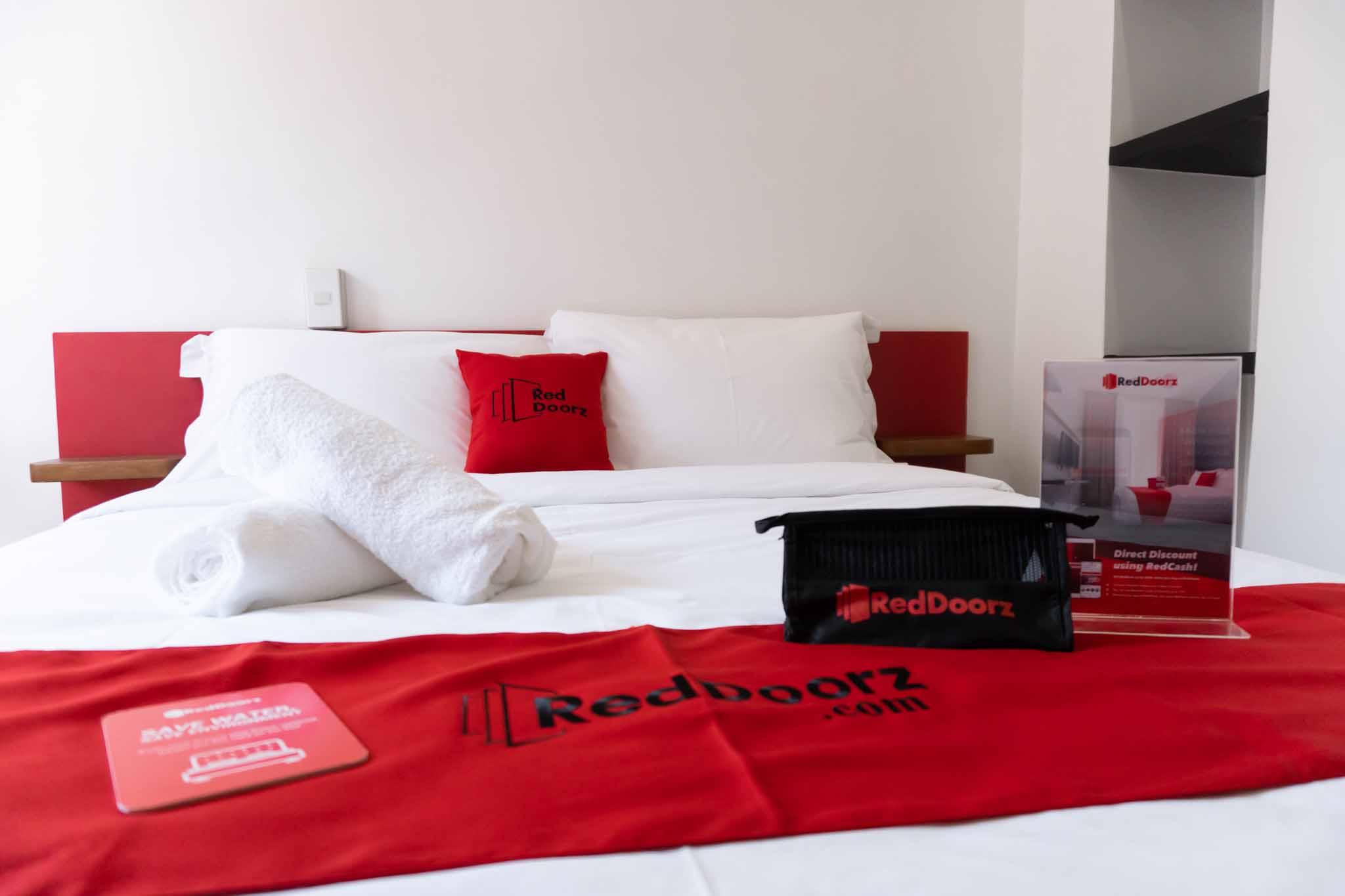 เรดดอร์ซ พลัส เนียร์ แบมบู ออร์แกน ลาสปินาส Hotel ลาสปิญยาส ภายนอก รูปภาพ