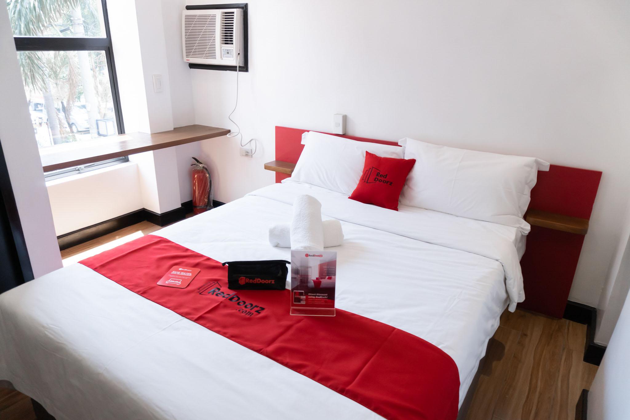 เรดดอร์ซ พลัส เนียร์ แบมบู ออร์แกน ลาสปินาส Hotel ลาสปิญยาส ภายนอก รูปภาพ