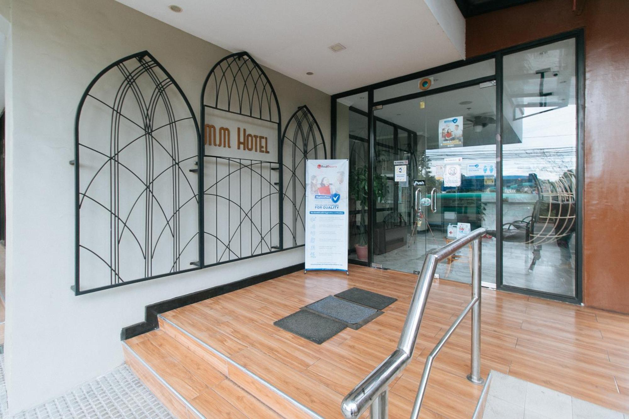 เรดดอร์ซ พลัส เนียร์ แบมบู ออร์แกน ลาสปินาส Hotel ลาสปิญยาส ภายนอก รูปภาพ